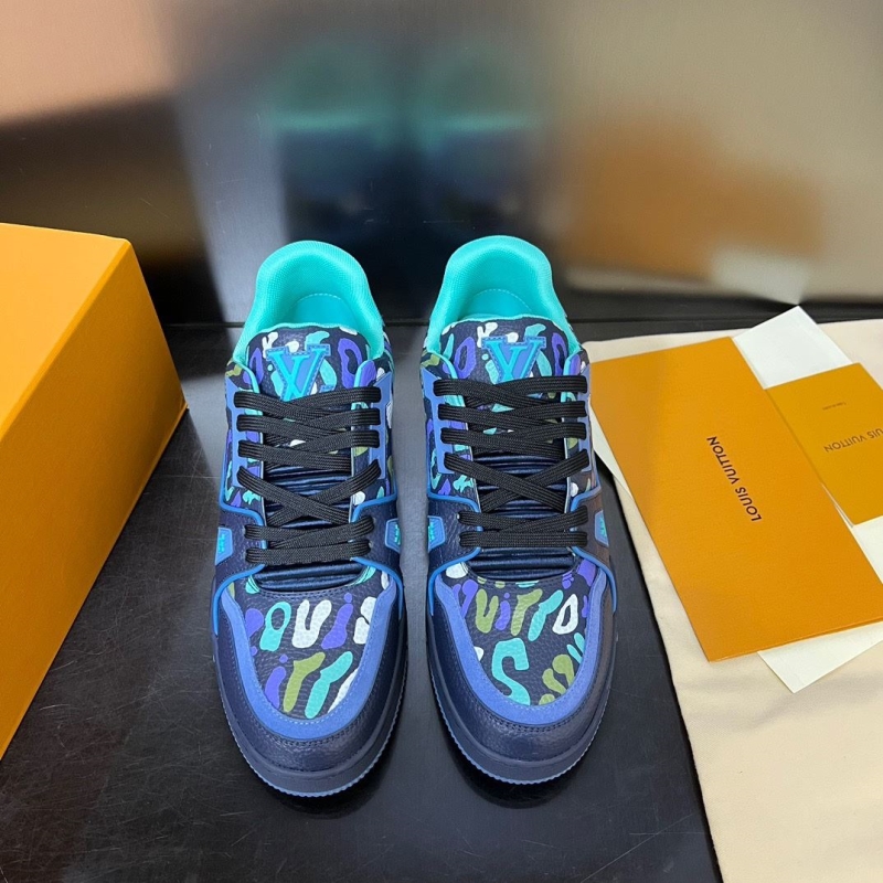 l**is V*t*n sneakers
